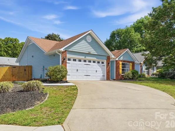 5908 Heathrow Ct, Monroe, NC 28110