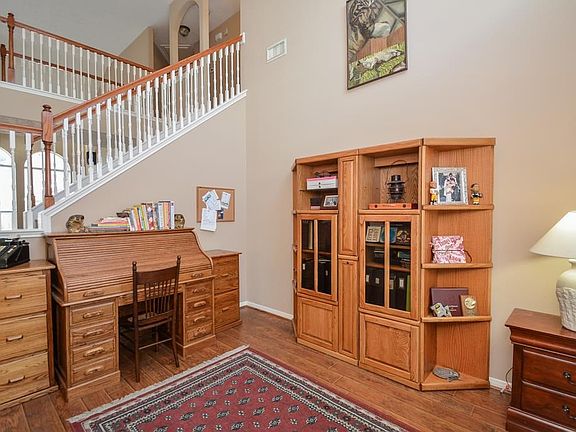 5th image of 1910 Silver Brook Ln