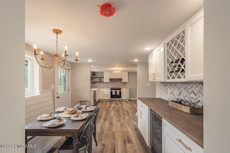 2nd image of 5119 Jockey Street