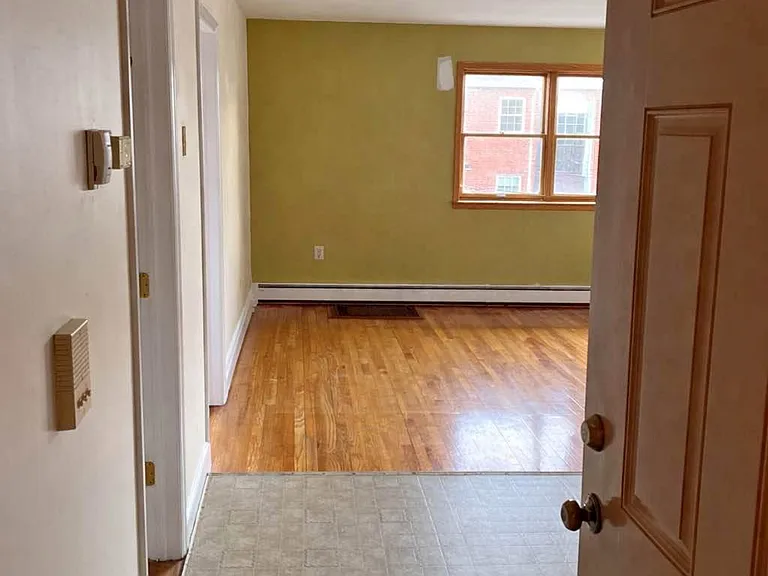 6637 53rd Ave #2 — Photo 3