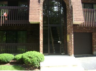 6317 Clarendon Hills Rd APT 1, Willowbrook, IL 60527