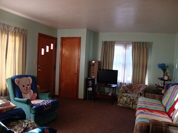 3rd image of 311 S Berrien St
