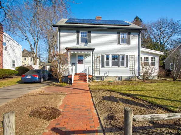 32 Emerson Rd, Needham, MA 02492