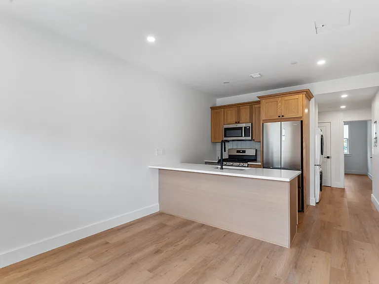 113 Ives Street — Photo 125