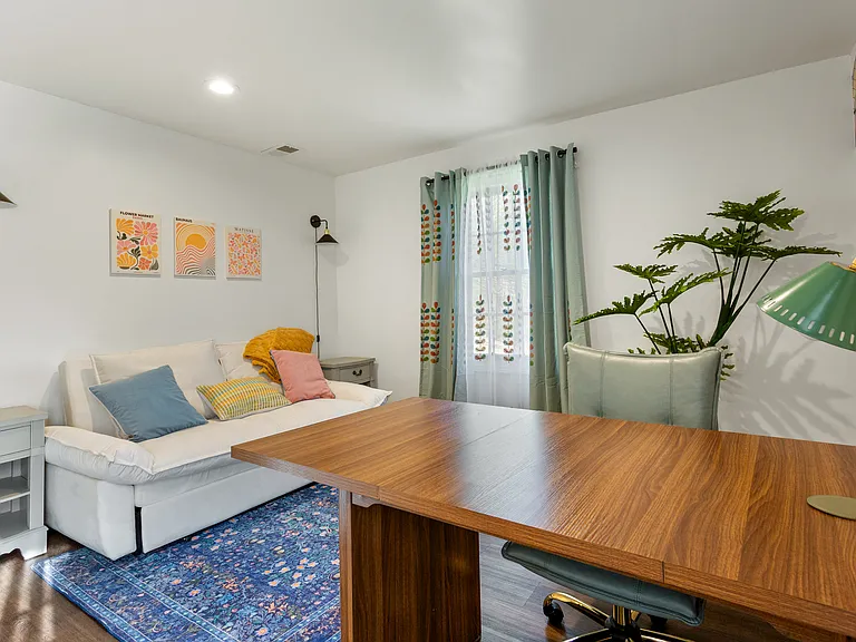140 Nina Celeste Ln — Photo 40