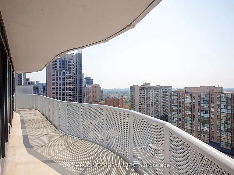 15 Holmes Ave #1704 — Photo 23