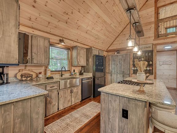 9th image of this home