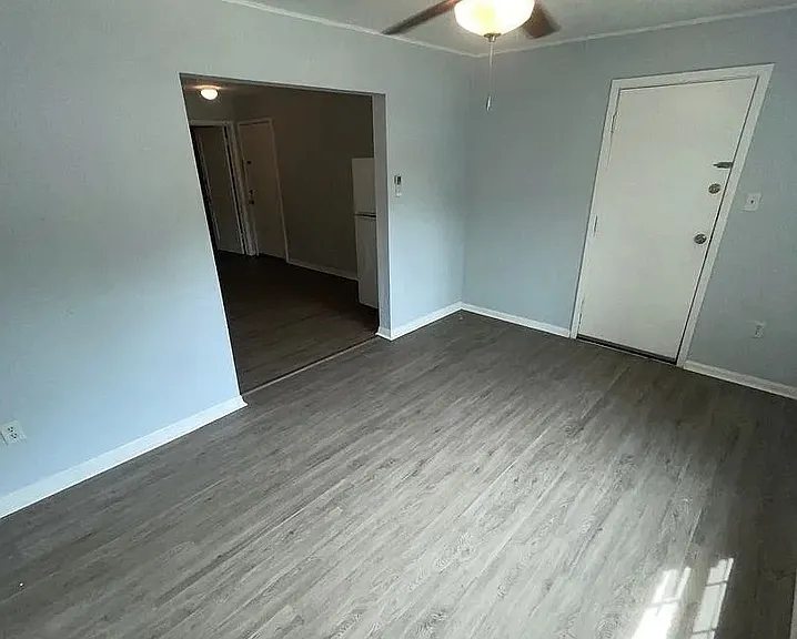801 Grove St N #6 — Photo 17