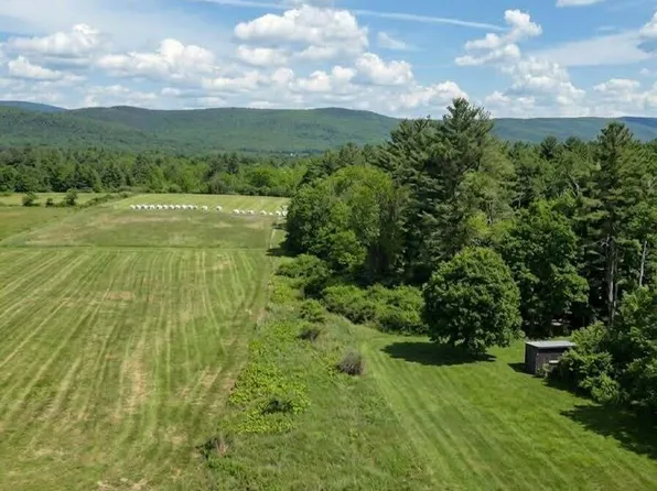 139 Hurlburt Rd, Great Barrington, MA 01230
