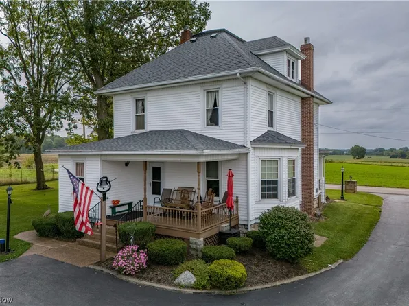 18752 Courtney Rd, Beloit, OH 44609