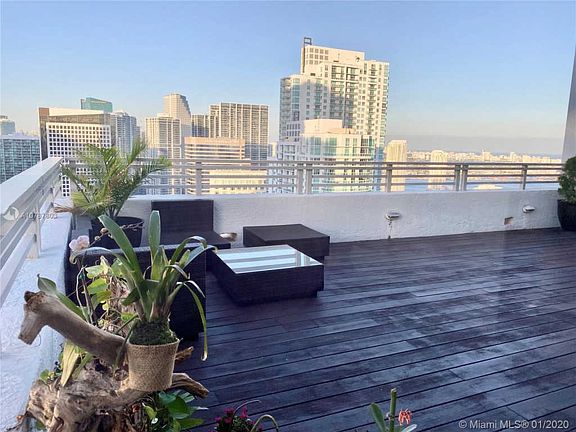 5th image of 1060 Brickell Ave APT 4209