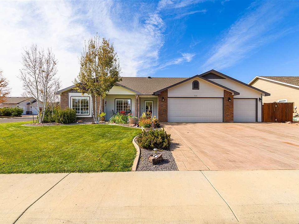 1st image of 701 Silverplume Dr