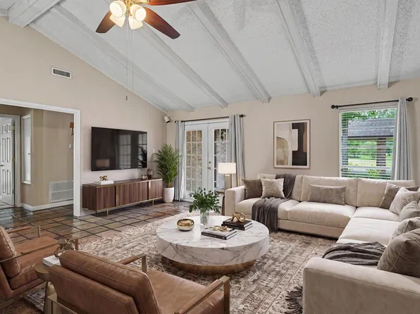2301 Longwood Dr, Pearland, TX 77581
