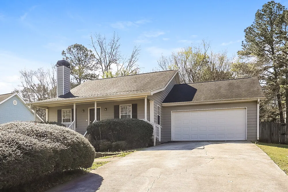 3 bed, 2.0 bath, 1334 sqft, $2,710 — Photo 4