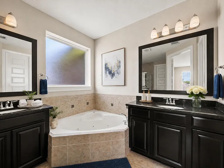 2203 Rocky Shores Ln — Photo 18