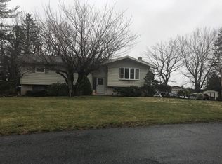 3530 Bittersweet Rd, Center Valley, PA 18034