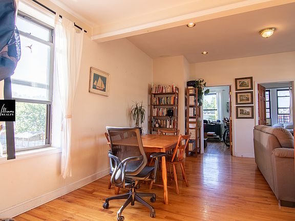 2nd image of 321 Montgomery St #8