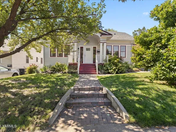 210 S 18th Ave, Yakima, WA 98902