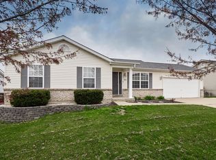 111 Falcon Way, Winfield, MO 63389