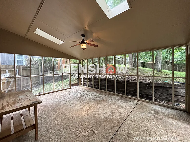 8223 Shady Fern Cv — Photo 35