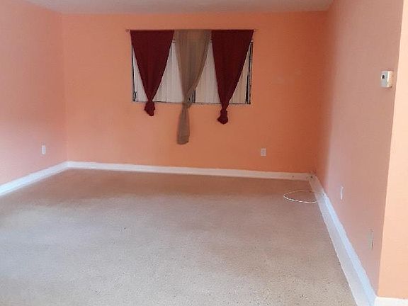 5th image of 1105 Leeland Heights Blvd E
