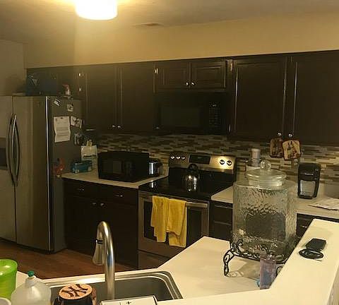 Kitchen (floor changed)