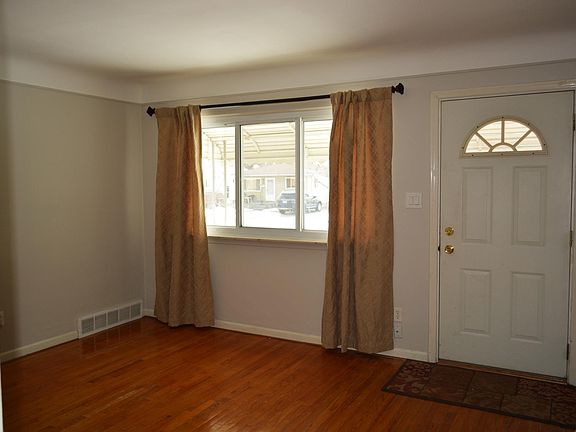 5th image of 12116 Cardwell St