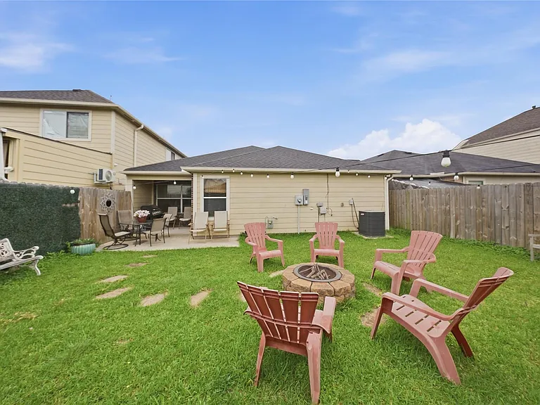 13335 Gardnerville St — Photo 18