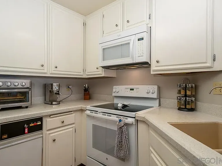 17617 Pomerado Rd #215 — Photo 14