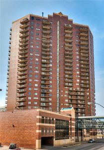 300 Walnut St #404, Des Moines, IA, 50309