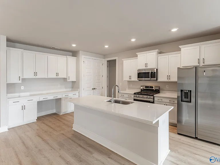 217 John Clift Cir — Photo 4