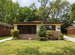 300 N Park Dr, Glenwood, IL