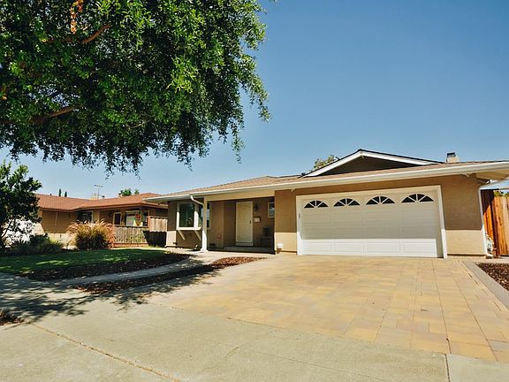 3rd image of 693 Bolivar Dr