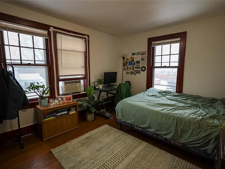 610 Mitchell St — Photo 15