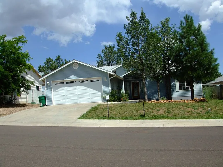 1650 W Nikolaus — Photo 1