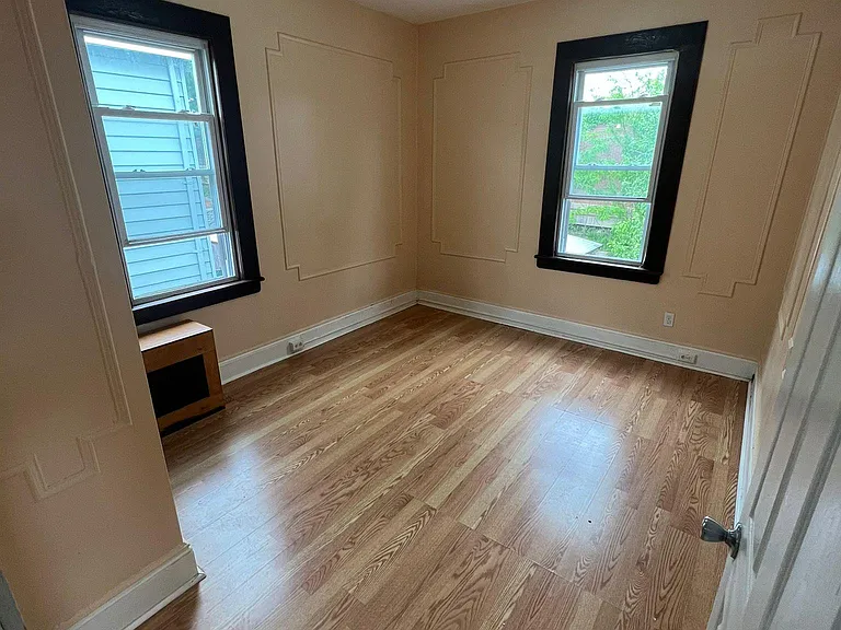 100 Trimble Ave #2 — Photo 13