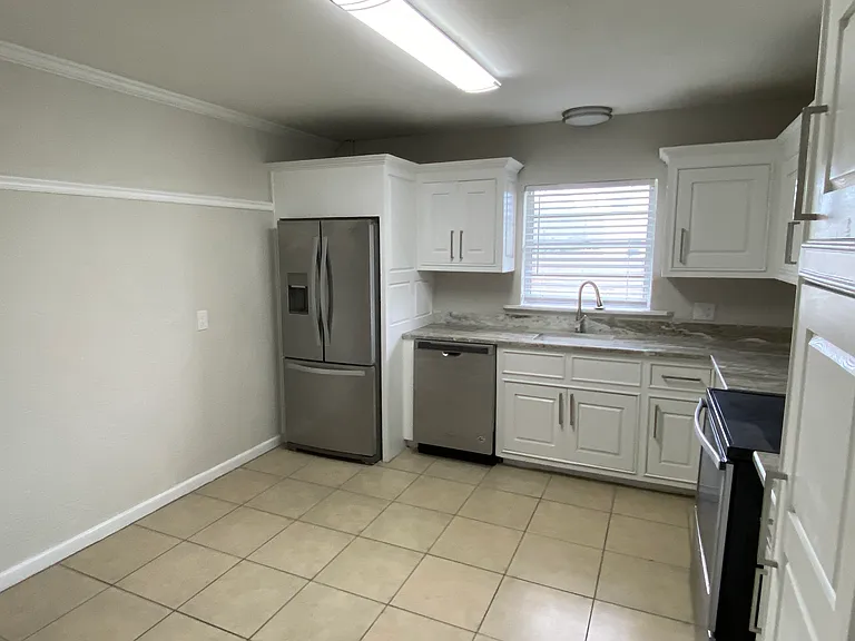 601 Riverview Ave — Photo 8