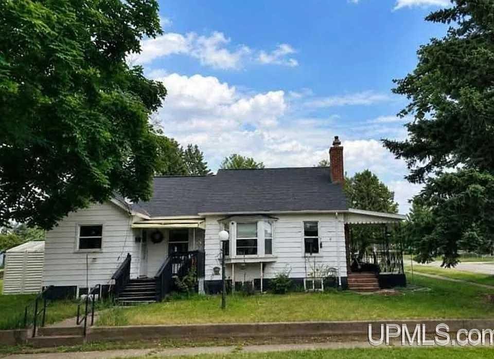 1st image of 502 Stephenson St