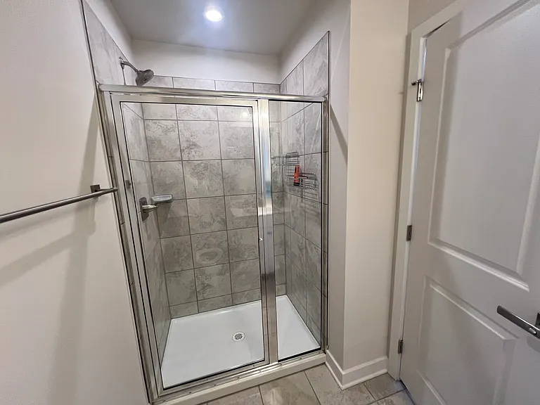 940 Broad River Ln — Photo 12