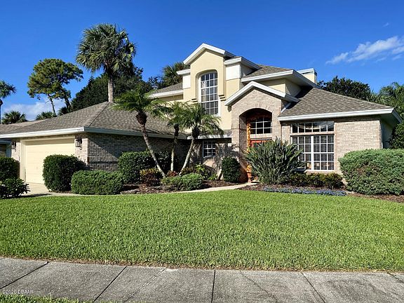 2nd image of 3923 Oak Crest Cir