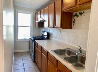 248 Eagle St #2W, Fall River, MA 02721