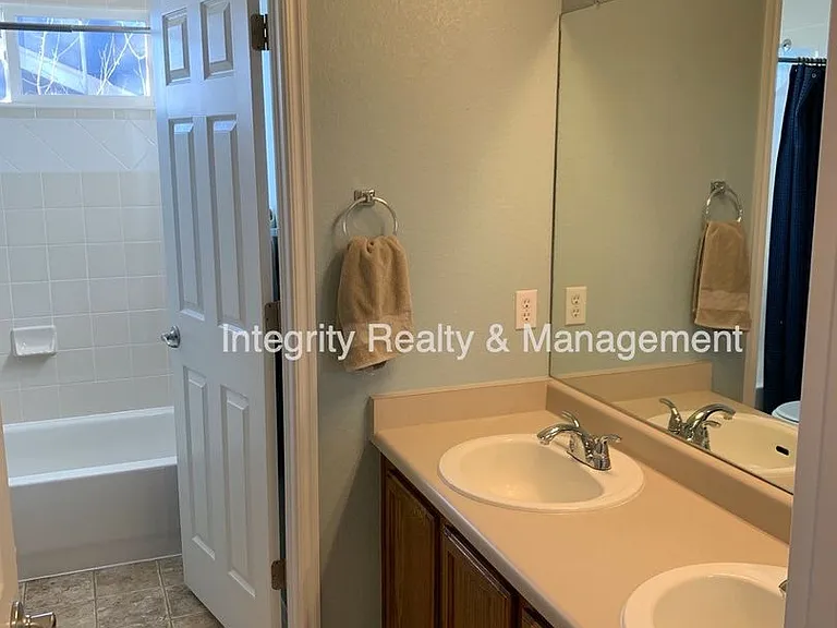 3025 Redhaven Way — Photo 10