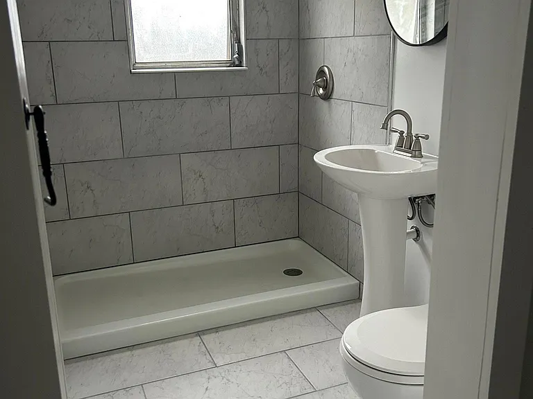 11 N Lake St #3 — Photo 9