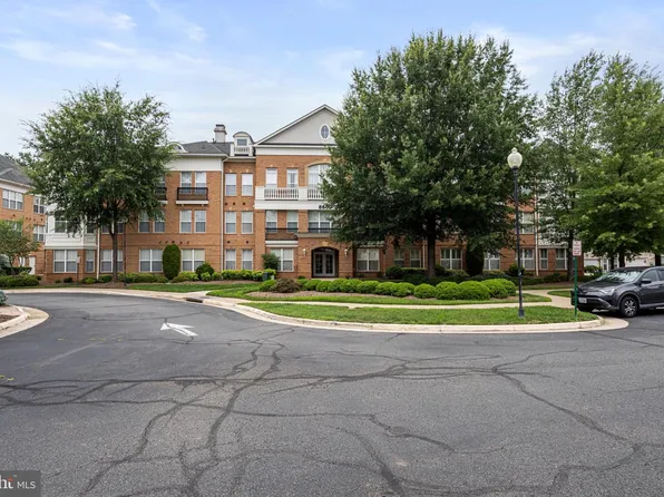 8600 Liberty Trl Unit 306, Manassas, VA 20110