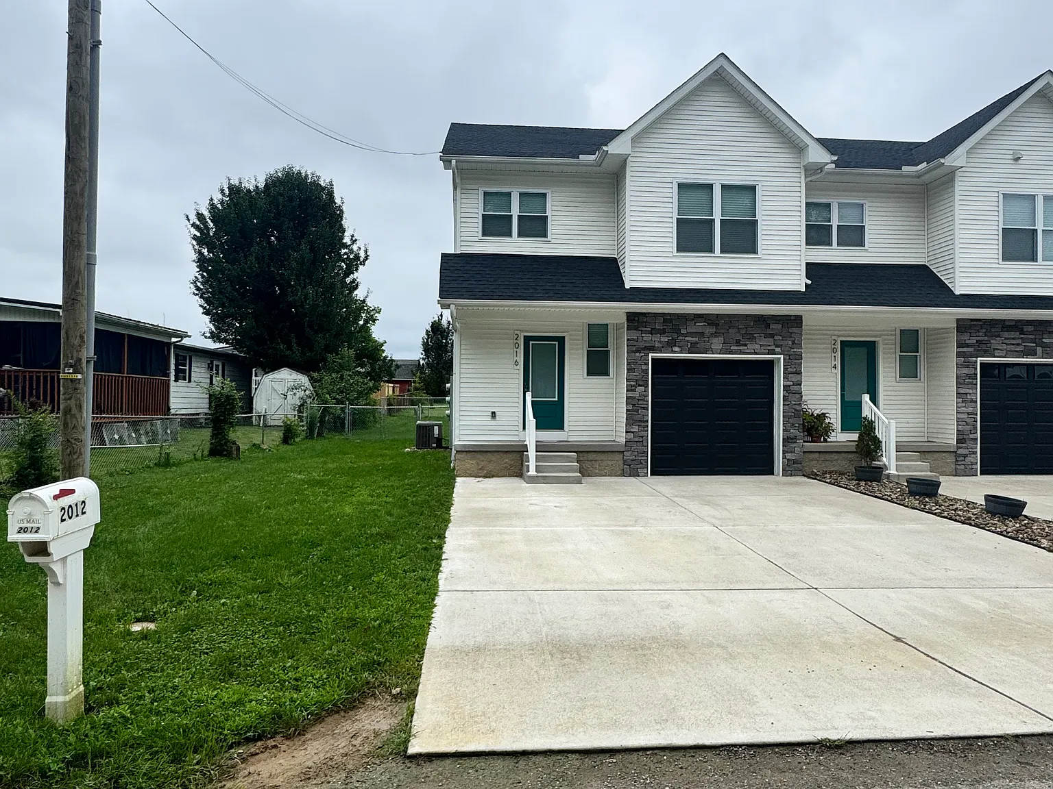 3 bed, 2.5 bath, $3,200 — Photo 1