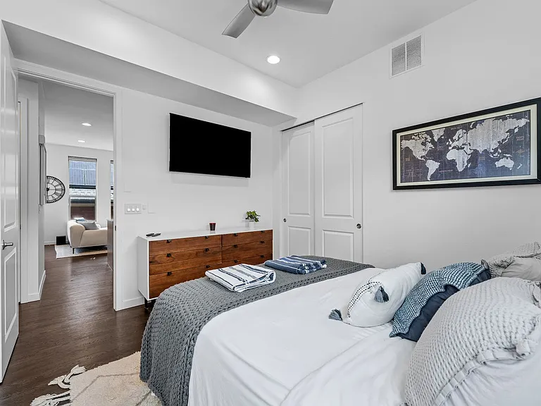 3139 Vallejo St — Photo 10