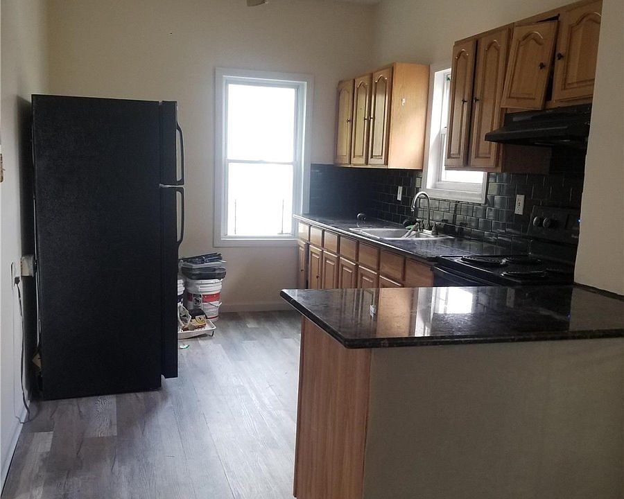 1st image of 91-15 82nd St