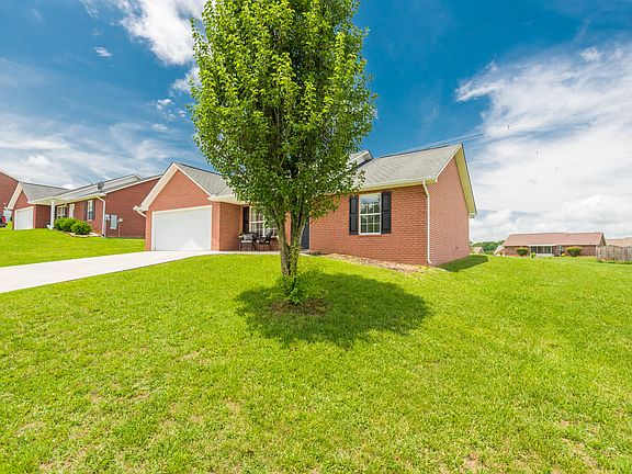 3rd image of 4111 Rainbow Hill Ln