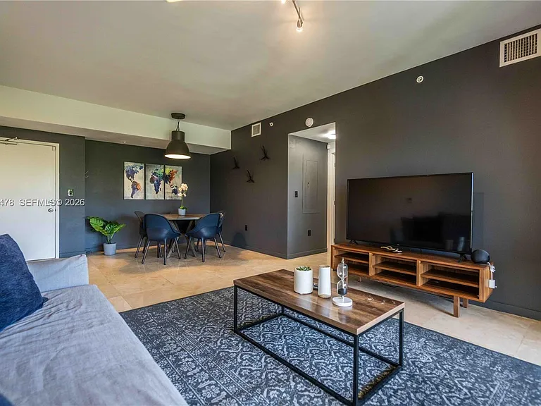 300 Majorca Ave #Penthouse 404 — Photo 5