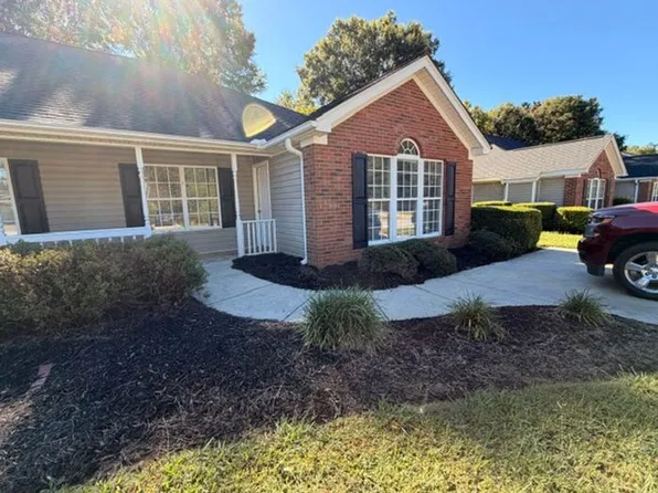 205 Ashley Ln #B, Laurens, SC 29360